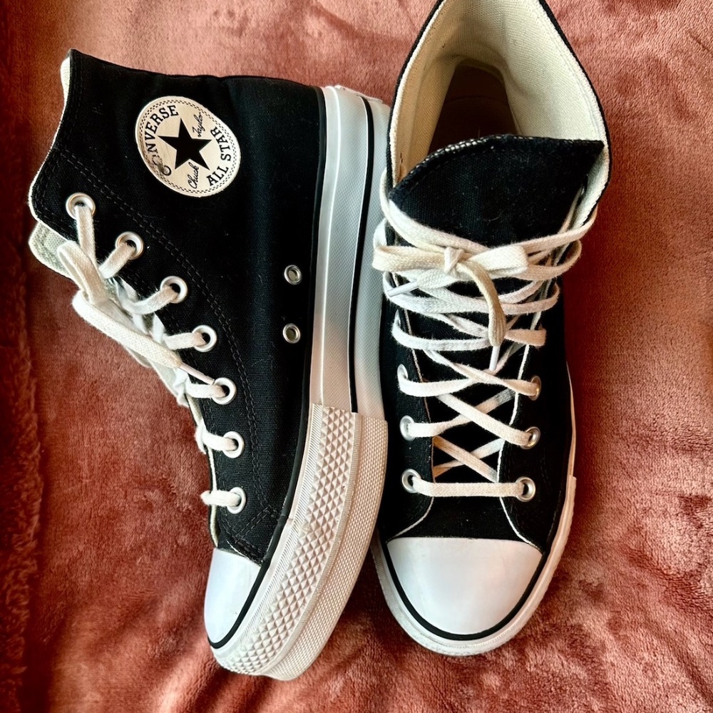 Converse Chuck Taylor All Star Lift Platform Black Canvas Women’s Size 8.5